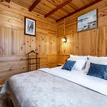 Lägenhet Emerald House Mykulytjyn
