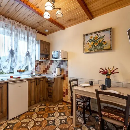 아파트 Emerald House *