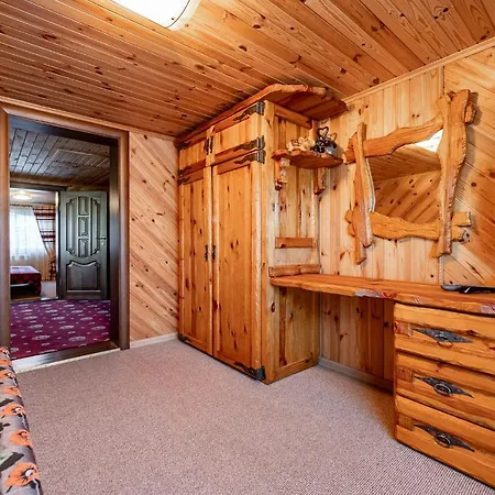 Emerald House アパート *