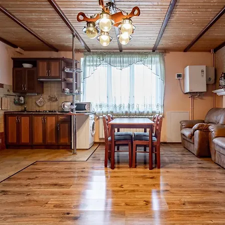Emerald House * Mykulychyn