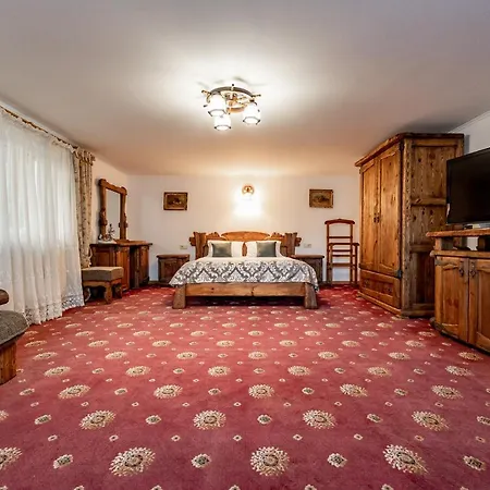 Apartment Emerald House
