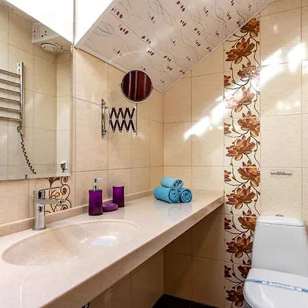 Emerald House * 미쿨리친