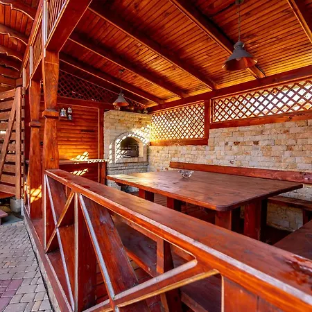 Apartment Emerald House Mykulychyn
