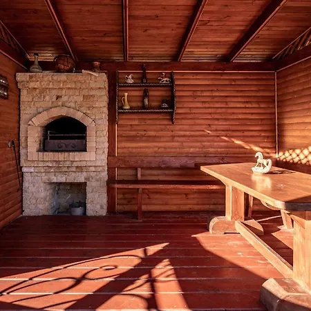 Emerald House * 미쿨리친