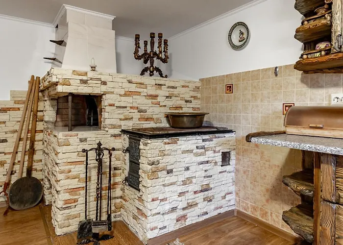 Emerald House * Mykulychyn