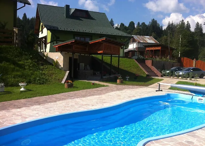 Emerald House * Mykulychyn