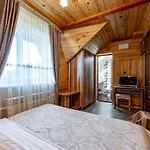 Emerald House Apartamento Mykulychyn