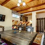Apartamento Emerald House Mykulychyn