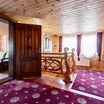 Apartamento Emerald House Mykulychyn