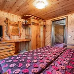 Emerald House * Mykulychyn
