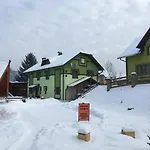 Emerald House Mykulychyn