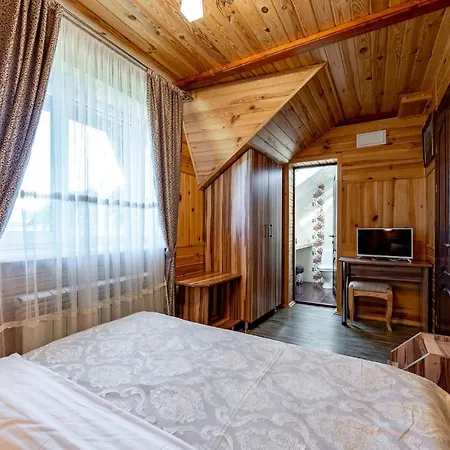 Emerald House Апартаменты Микуличин