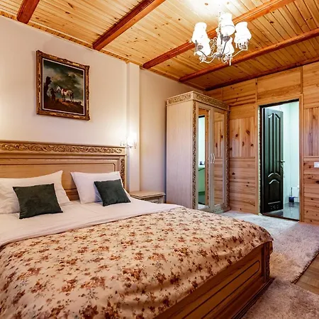 Emerald House Апартаменты *