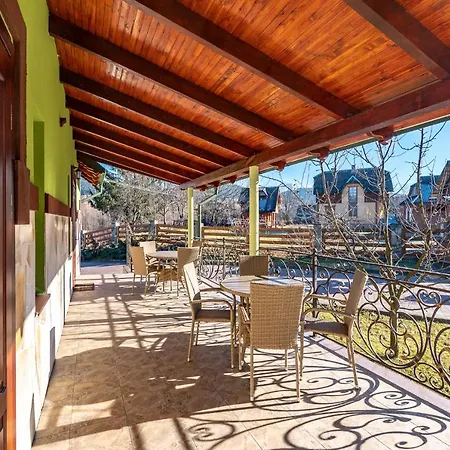 Апартаменты Emerald House Микуличин