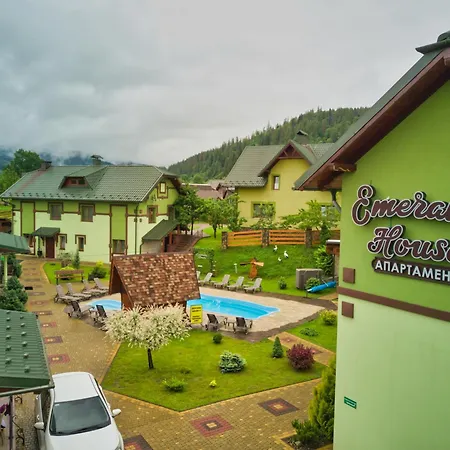 Emerald House Апартаменты *